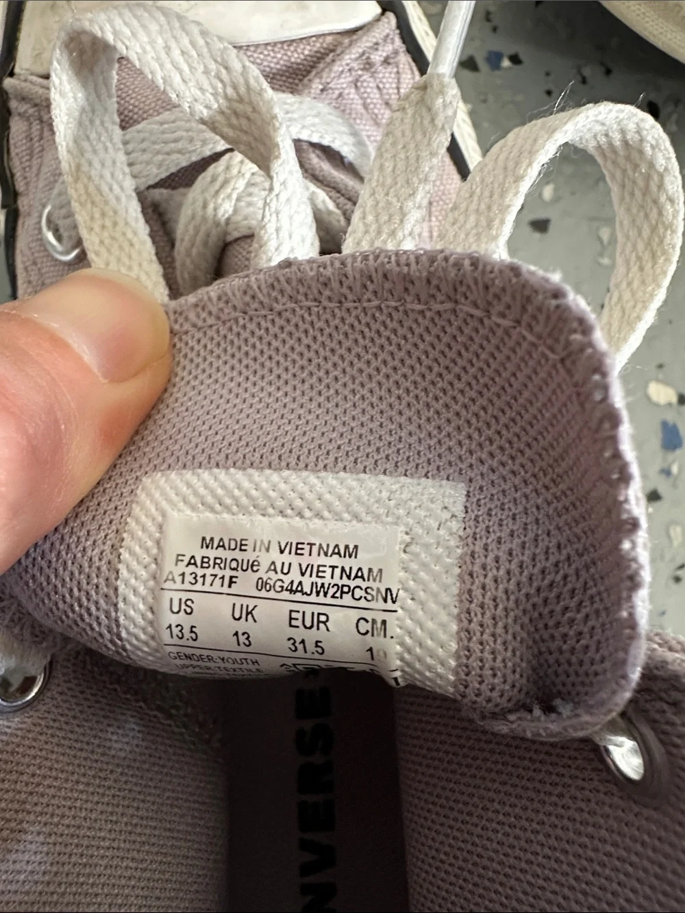 Converse kids 13.5 hightop Canvas Sneakers in Dusty Lavender